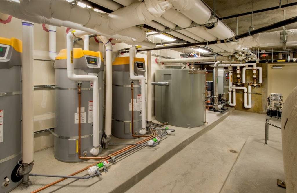 Industrial water heater system in commercial building